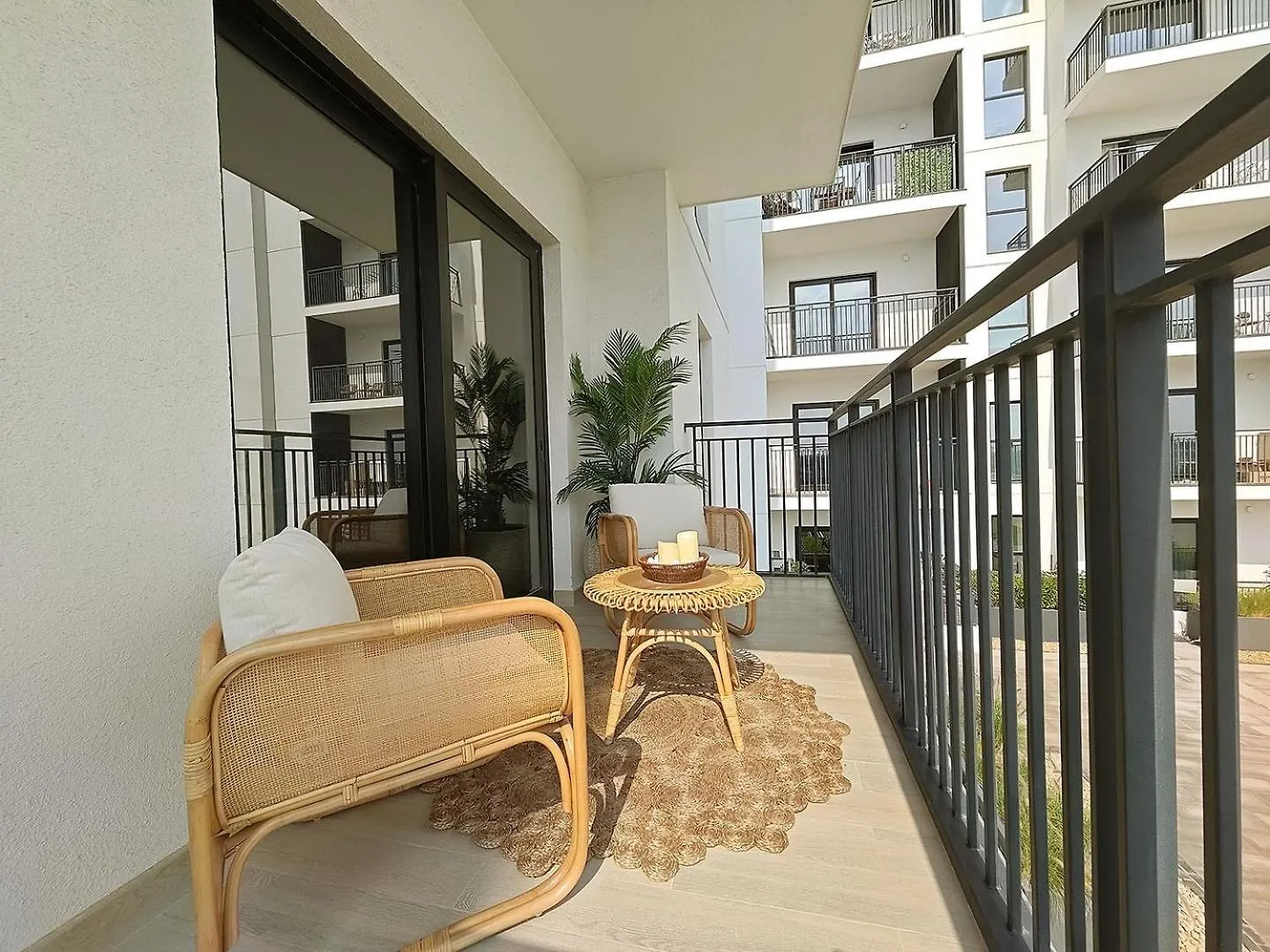 Two Bedroom Apartment By Otolo Homes With Free Yas Theme Park Tickets Abú Dhabí Spojené arabské emiráty