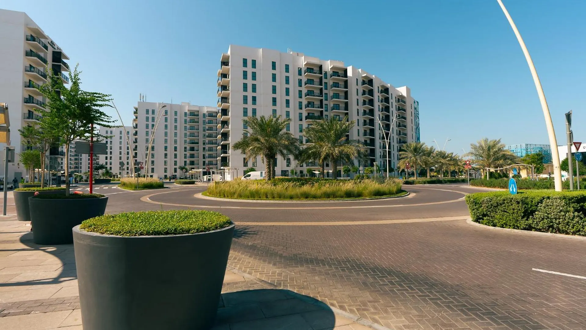 Two Bedroom Apartment By Otolo Homes With Free Yas Theme Park Tickets Abú Dhabí
